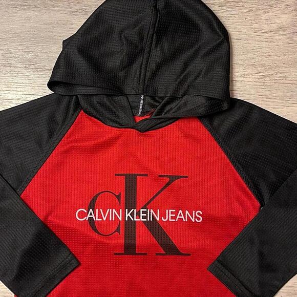 EUC Calvin Klein Red Dri Fit Hoodie Size 5 Years - Picture 2 of 5